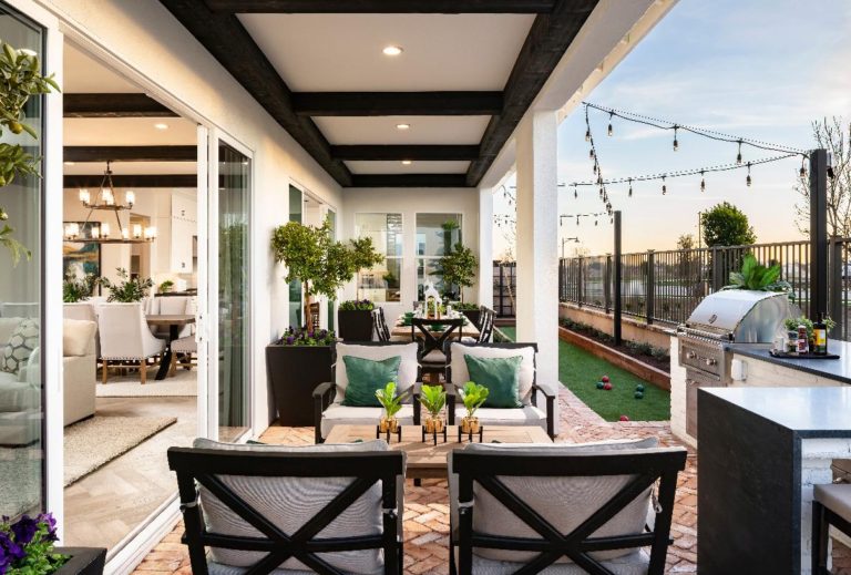 8949Patio_1800